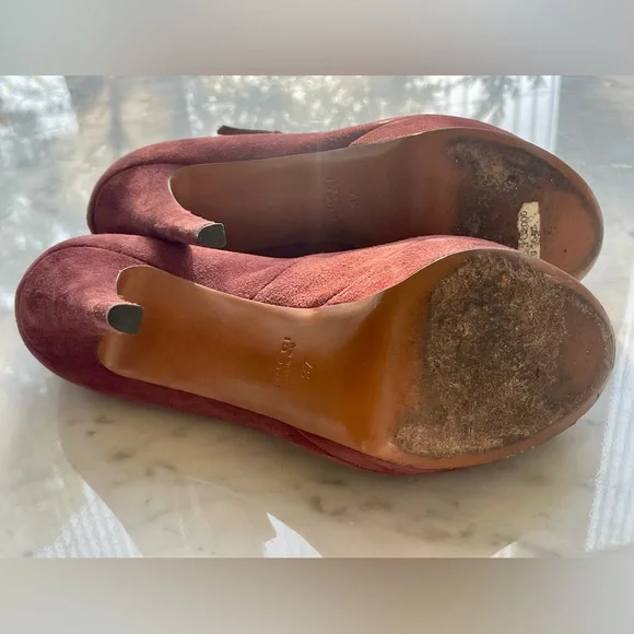 Gucci Suede peep toe heels, T-Strap, buckles, maroon, 37, EUC - Picture 13 of 15